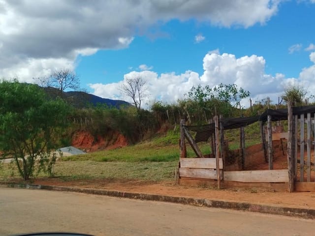 Terreno com 147m², à venda, no bairro Colina São São José em Congonhal