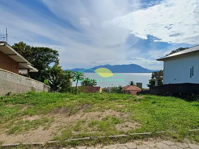 Terreno com 364m², à venda, no bairro Tapera em Florianópolis