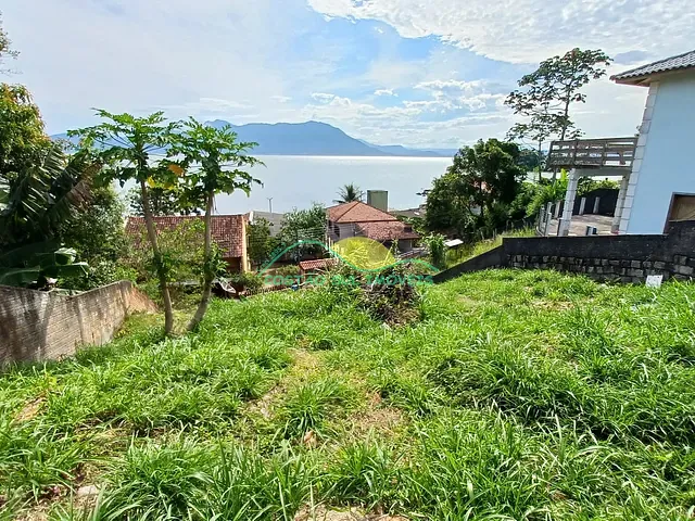 Terreno com 364m², à venda, no bairro Tapera em Florianópolis