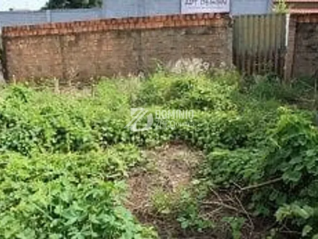 Terreno com 300m², à venda, no bairro Boa Vista em Uberaba