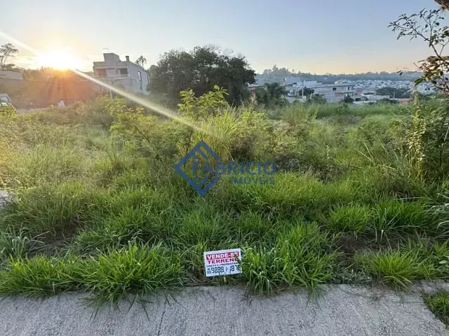 Terreno com 270m², à venda, no bairro João XXIII em Vinhedo