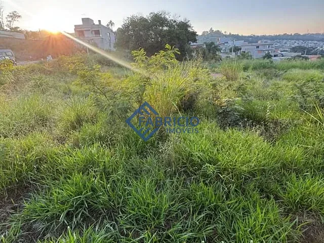 Terreno com 270m², à venda, no bairro João XXIII em Vinhedo