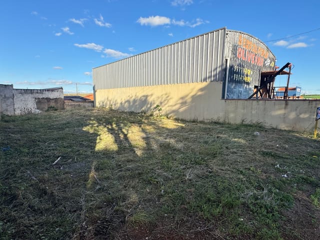 Terreno com 250m², à venda, no bairro Residencial Santo Antonio em Quadra