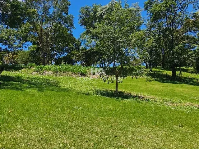 Terreno com 1870m², à venda, no bairro Residencial Aldeia do Vale em Goiânia