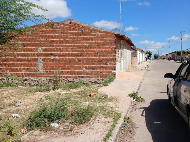 Terreno com 140m², à venda, no bairro Cardeal Brandão Vilela em Paulo Afonso