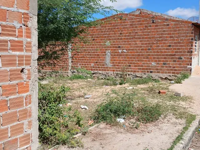 Terreno com 140m², à venda, no bairro Cardeal Brandão Vilela em Paulo Afonso