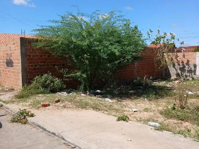 Terreno com 140m², à venda, no bairro Cardeal Brandão Vilela em Paulo Afonso