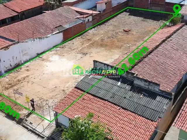 Terreno com 630m², à venda, no bairro Cabral em Teresina