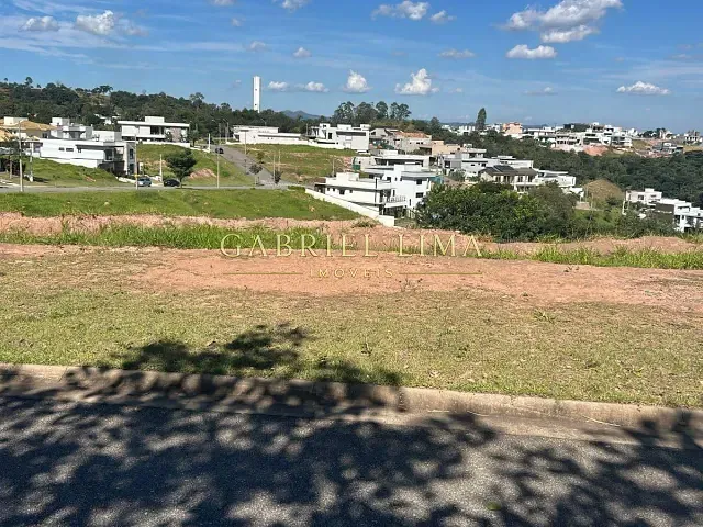 Terreno com 752m², à venda, no bairro Loteamento Residencial e Comercial Horto Florestal em Jundiaí
