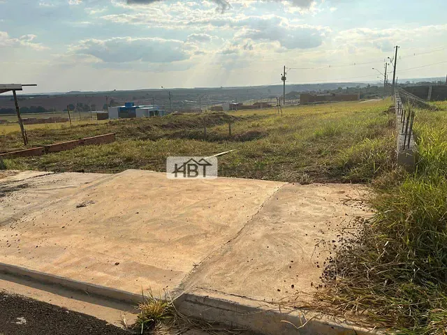 Terreno com 406m², à venda, no bairro Piratininga em Piratininga