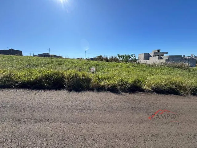 Terreno com 300m², à venda, no bairro Residencial Rosa Cazarin em Apucarana