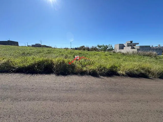 Terreno com 300m², à venda, no bairro Residencial Rosa Cazarin em Apucarana