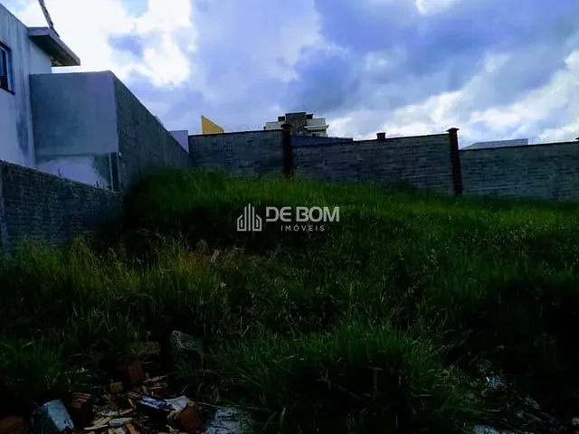 Terreno com 450m², à venda, no bairro Centreville em Poços de Caldas