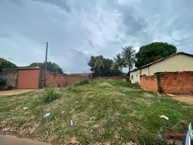 Terreno com 360m², à venda, no bairro Jardim Novo Aeroporto em Três Lagoas