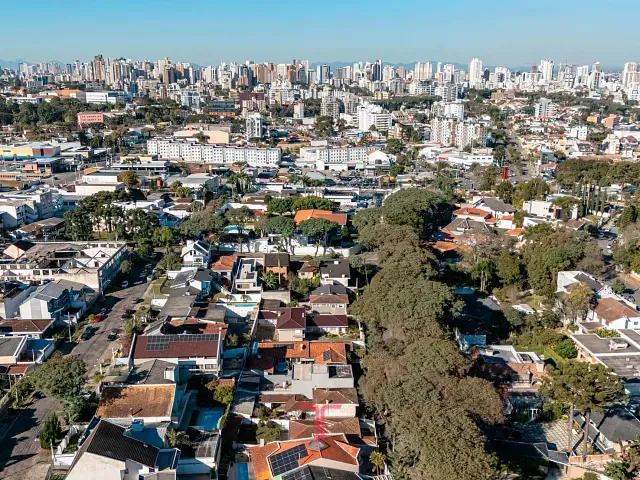 Terreno com 407m², à venda, no bairro Seminário em Curitiba