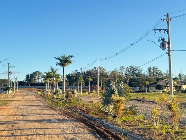Terreno com 1045m², à venda, no bairro Área Rural de Quadra em Quadra