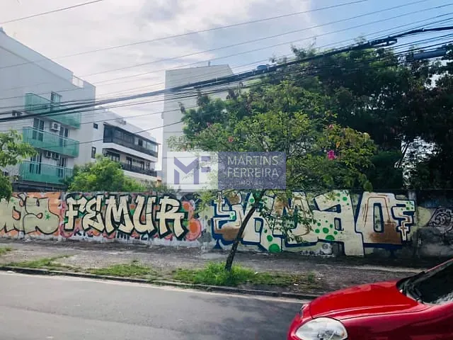 Terreno com 880m², para alugar, no bairro Recreio dos Bandeirantes em Rio de Janeiro