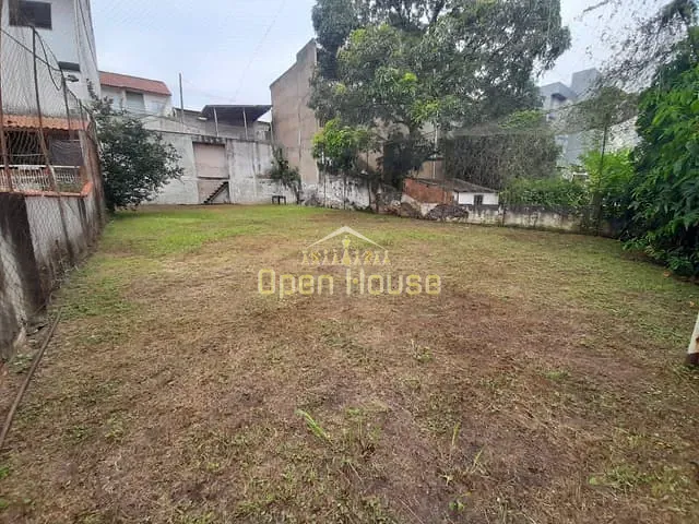 Terreno com 360m², à venda, no bairro Jardim Amália em Volta Redonda