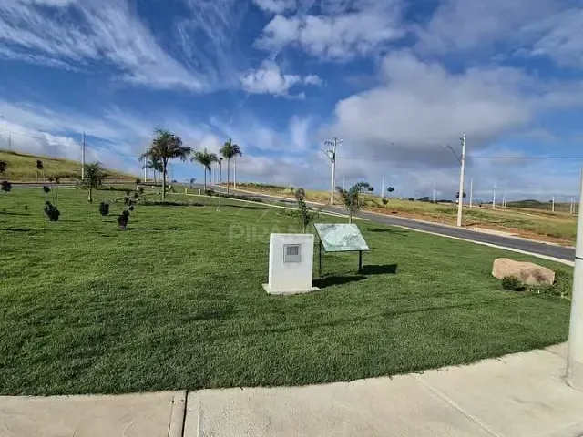 Terreno com 243m², à venda, no bairro Jardins de Barcelona em Poços de Caldas