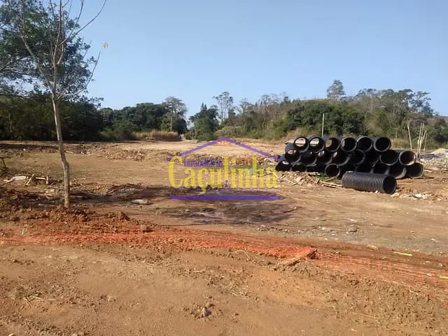 Terreno com 8000m², à venda, no bairro Vila Helena em Barra do Piraí