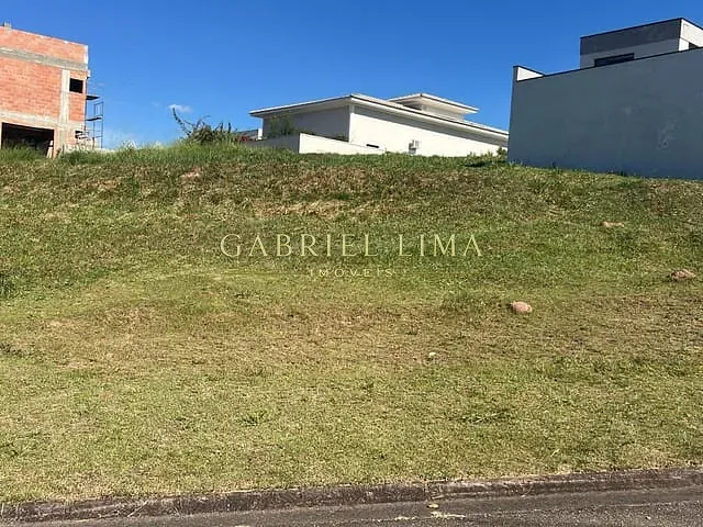 Terreno com 727m², à venda, no bairro Loteamento Residencial e Comercial Horto Florestal em Jundiaí