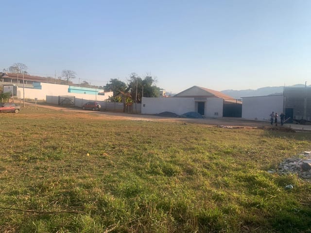Terreno com 1250m², à venda, no bairro Vazes em Cambuí