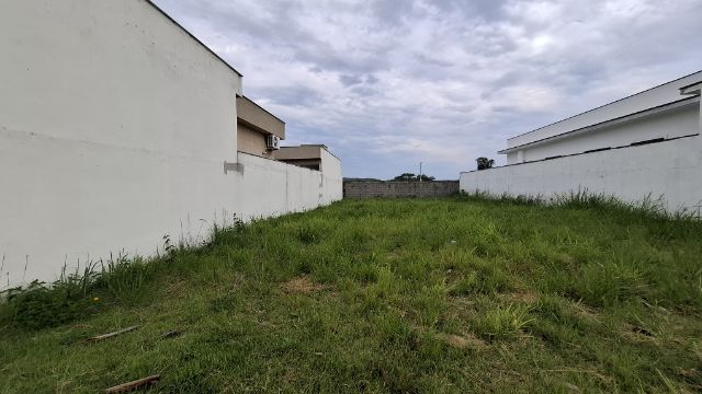 Terreno com 360m², à venda, no bairro Inoã (Inoã) em Maricá