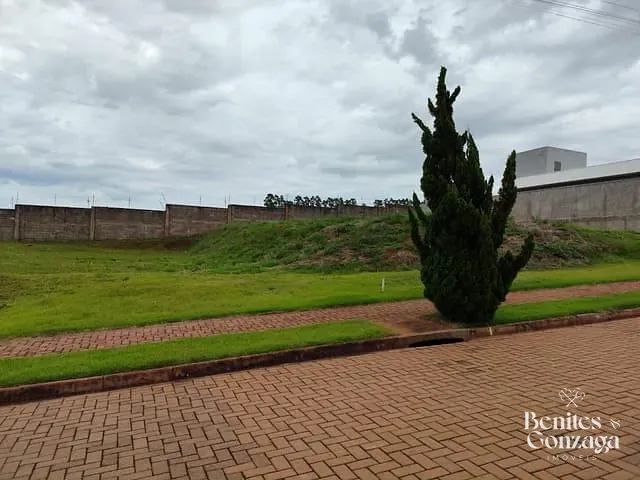Terreno com 761m², à venda, no bairro centro em Mandaguaçu