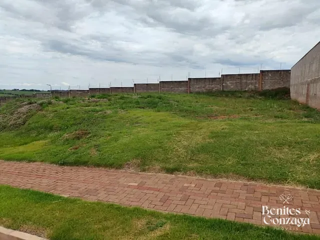 Terreno com 761m², à venda, no bairro centro em Mandaguaçu