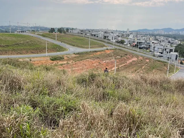 Terreno com 250m², à venda, no bairro Cézar de Souza em Mogi das Cruzes