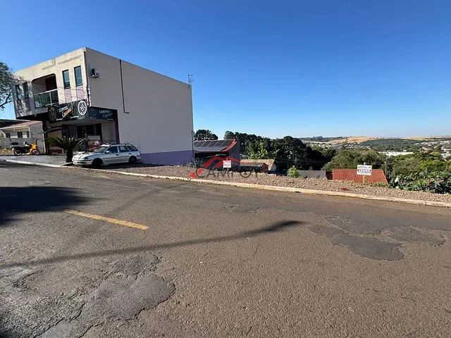 Terreno com 557m², à venda, no bairro Jardim Trabalhista em Apucarana