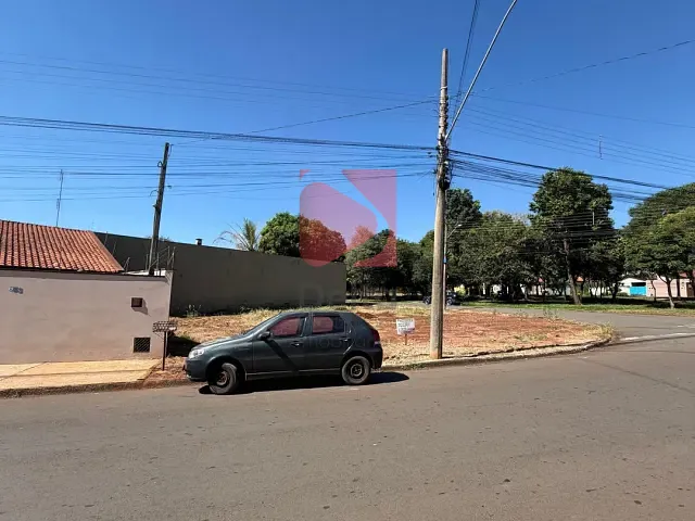 Terreno com 359m², à venda, no bairro Vila Real em Pirassununga