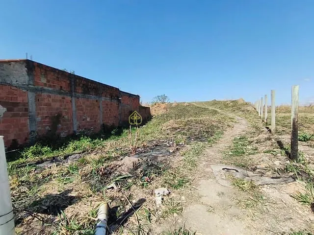 Terreno com 598m², à venda, no bairro Vila Orlandelia em Barra Mansa