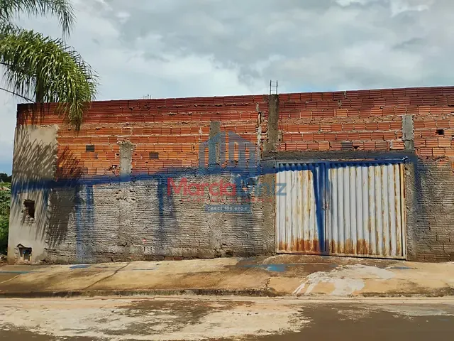 Terreno com 220m², à venda, no bairro Carminha Sandoval em Ituverava