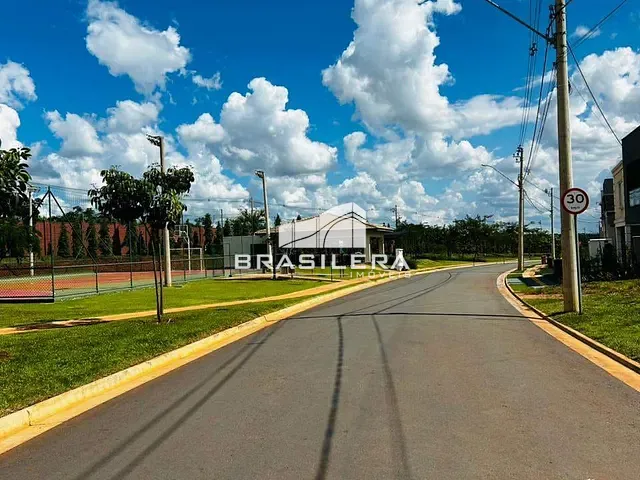 Terreno com 266m², à venda, no bairro Jardins Parma em Senador Canedo