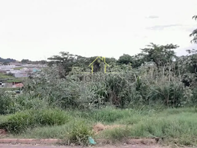 Terreno com 201m², à venda, no bairro Parque dos Ipês II em Guaxupé