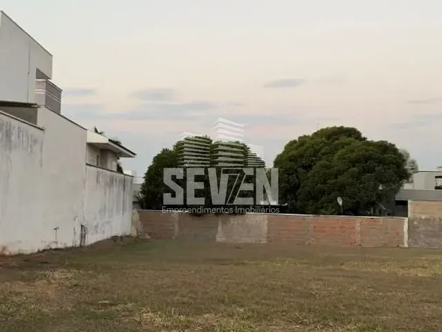 Terreno com 450m², à venda, no bairro Residencial Lago Sul em Bauru