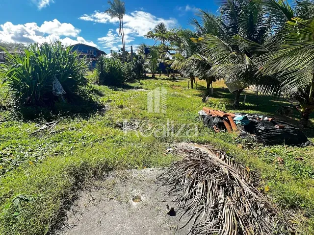 Terreno com 360m², à venda, no bairro Pontal em Ilhéus