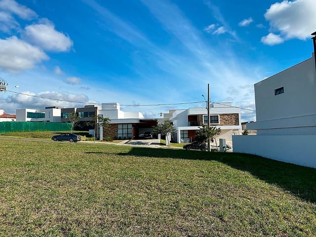 Terreno com 486m², à venda, no bairro São Pedro em Juiz de Fora