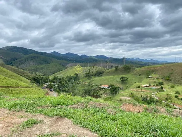 Terreno com 6850m², à venda, no bairro Nossa Senhora do Amparo em Barra Mansa