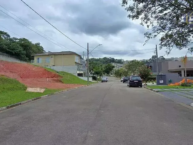 Terreno com 501m², à venda, no bairro Jardim Caiapiá em Cotia