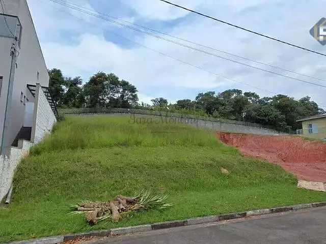 Terreno com 501m², à venda, no bairro Jardim Caiapiá em Cotia
