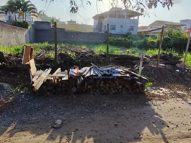 Terreno com 450m², à venda, no bairro Esperança em Ilhéus