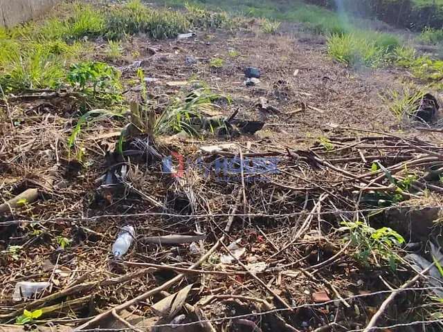 Terreno com 450m², à venda, no bairro Esperança em Ilhéus