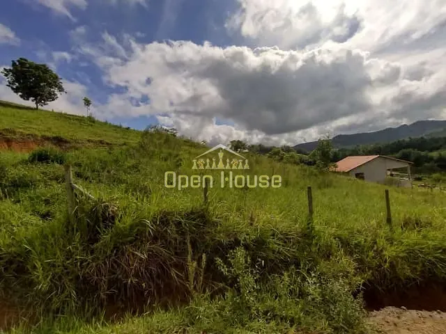 Terreno com 1000m², à venda, no bairro Rialto em Barra Mansa