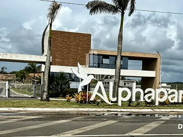 Terreno com 450m², à venda, no bairro Nossa Senhora da Vitória em Ilhéus