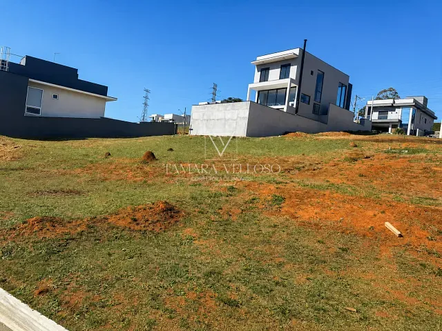 Terreno com 334m², à venda, no bairro Residencial Veneza I em Mogi das Cruzes