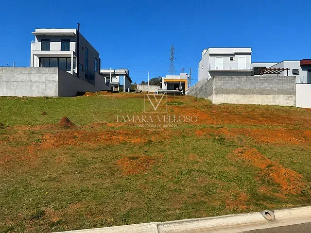 Terreno com 334m², à venda, no bairro Residencial Veneza I em Mogi das Cruzes
