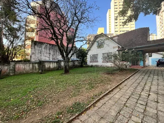Terreno com 1m², à venda, no bairro Centro Cívico em Curitiba