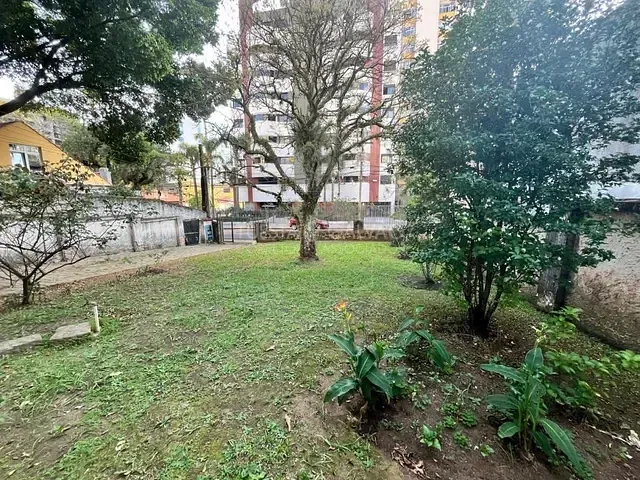 Terreno com 1m², à venda, no bairro Centro Cívico em Curitiba